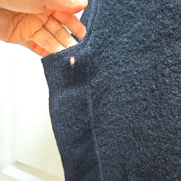 Coldwater Creek Medium Sweater Vest 100% Wool Cat Fish Hang Zip Black Hong Kong - Picture 3 of 7